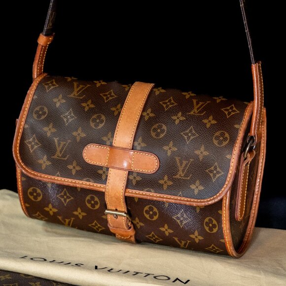 Louis Vuitton Handbags - LOUIS VUITTON Monogram Canvas Marne Shoulder Bag - Vintage - Large